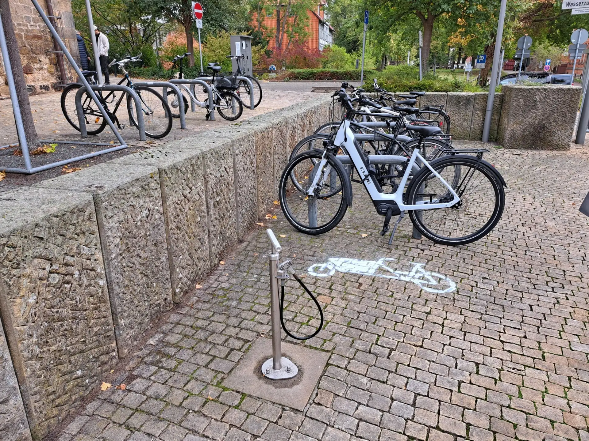 Wunstorf markiert neue Stellplätze für Lastenräder